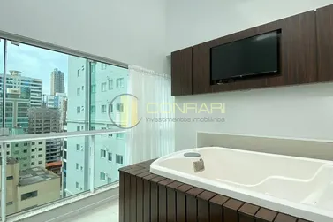 Apartamento &agrave; venda - 221m&sup2; - meia praia