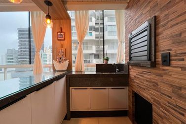 Apartamento &agrave; venda - 139m&sup2; - Meia Praia