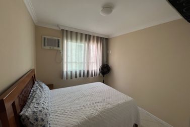 Apartamento para temporada - 95m&sup2; - Meia Praia