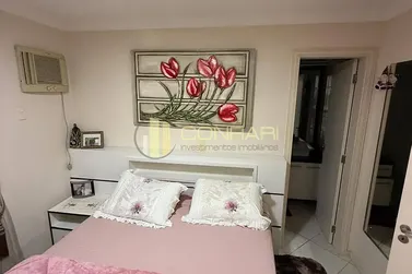 Apartamento &agrave; venda - 134m&sup2; - Meia Praia