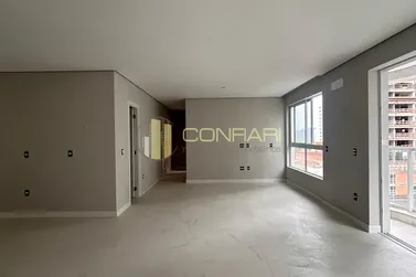 Apartamento &agrave; venda - 132m&sup2; - MEIA PRAIA