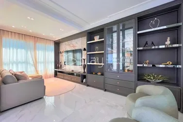 Apartamento &agrave; venda - 186m&sup2; - Pereque