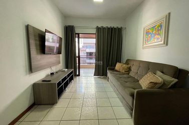 Apartamento &agrave; venda - 121m&sup2; - Meia Praia