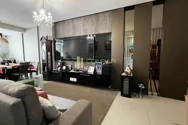 Apartamento &agrave; venda - 87m&sup2; - Meia praia