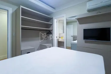 Apartamento &agrave; venda - 170m&sup2; - Meia Praia