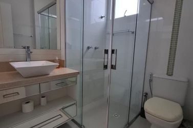 Apartamento para alugar - 191m&sup2; - Meia |Praia
