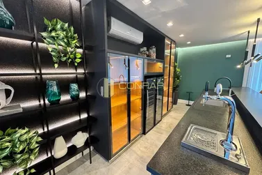 Apartamento &agrave; venda - 207m&sup2; - Meia Praia