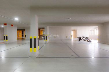 Apartamento &agrave; venda - 198m&sup2; - Meia Praia