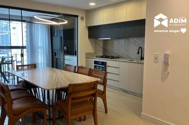 Apartamento para alugar - 121m&sup2; - Meia Praia