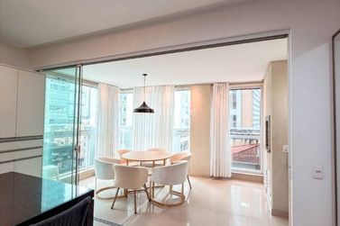 Apartamento &agrave; venda - Meia Praia