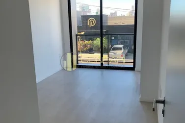 Sobrado para alugar - 80m&sup2; - Pereque
