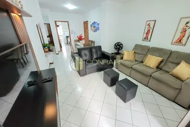 Apartamento &agrave; venda - 137m&sup2; - Meia Praia