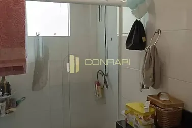 Apartamento &agrave; venda - 70m&sup2; - meia praia