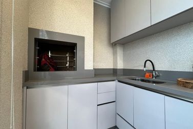 Apartamento &agrave; venda - 145m&sup2; - Meia Praia