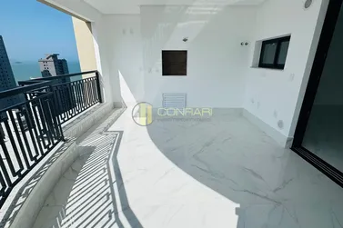 Apartamento &agrave; venda - 185m&sup2; - Meia Praia