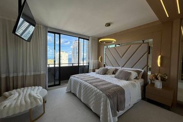 Apartamento &agrave; venda - Meia Praia