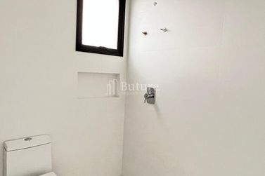 Apartamento &agrave; venda - 182m&sup2; - Meia Praia