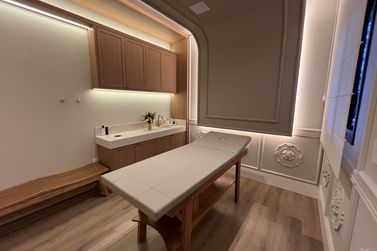 Apartamento &agrave; venda - 185m&sup2; - Meia Praia