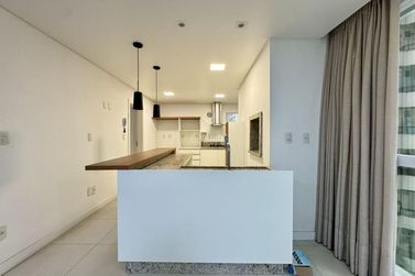Apartamento &agrave; venda - 138m&sup2; - Centro