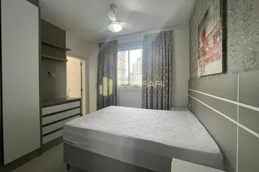 Apartamento para alugar - 110m&sup2; - Meia Praia