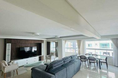 Apartamento para alugar - 225m&sup2; - Centro