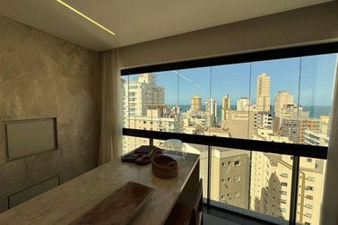 Apartamento &agrave; venda - Meia Praia