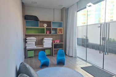 Apartamento para alugar - 127m&sup2; - Meia Praia