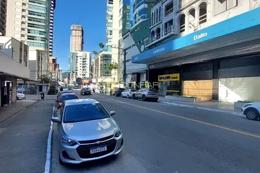 Sala Comercial para alugar - 223m&sup2; - Centro