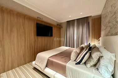 Apartamento &agrave; venda - 210m&sup2; - Centro