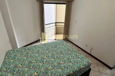 Apartamento para alugar - 115m&sup2; - meia praia