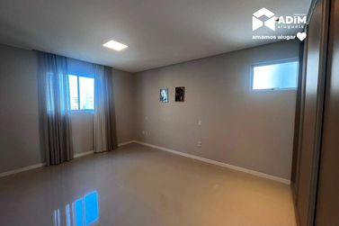 Apartamento para alugar - 120m&sup2; - Centro