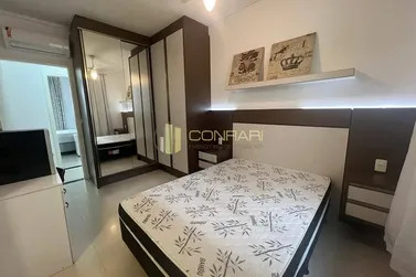 Apartamento para alugar - 110m&sup2; - Meia Praia