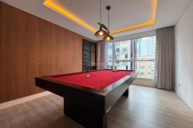 Apartamento &agrave; venda - 143m&sup2; - Centro