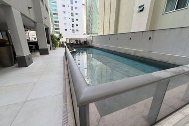 Apartamento &agrave; venda - Meia Praia