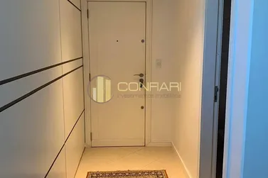 Apartamento &agrave; venda - 206m&sup2; - Meia Praia