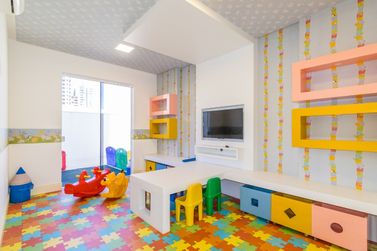 Apartamento para alugar - 130m&sup2; - Centro