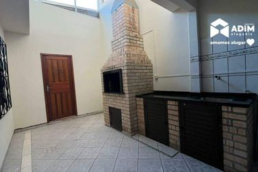 Casa para alugar - 319m&sup2; - Centro