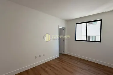 Apartamento &agrave; venda - 103m&sup2; - Meia Praia