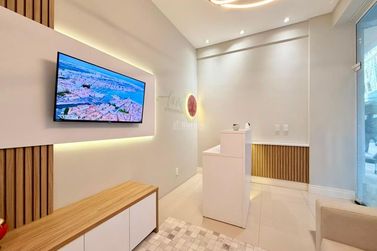 Sala Comercial &agrave; venda - 68m&sup2; - Meia Praia