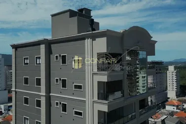 Apartamento &agrave; venda - 124m&sup2; - MEIA PRAIA