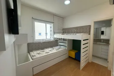 Apartamento &agrave; venda - 134m&sup2; - Meia Praia