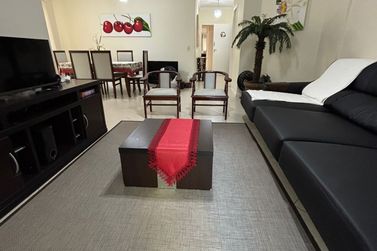 Apartamento &agrave; venda - 134m&sup2; - Meia Praia