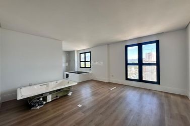 Apartamento &agrave; venda - 208m&sup2; - Centro