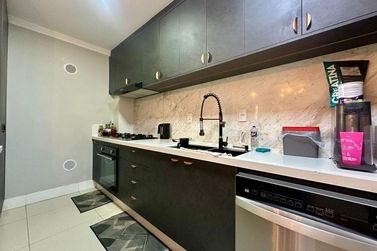 Apartamento &agrave; venda - 180m&sup2; - 