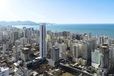 Apartamento &agrave; venda - 150m&sup2; - Meia Praia