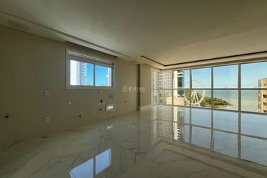 Apartamento &agrave; venda - 151m&sup2; - Pioneiros