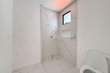Apartamento &agrave; venda - 160m&sup2; - Meia Praia