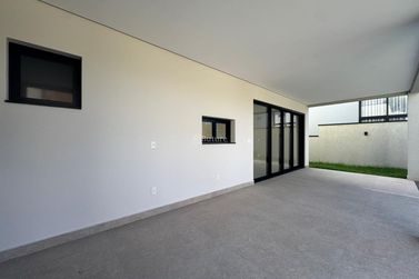 Apartamento &agrave; venda - 305m&sup2; - Santa Regina