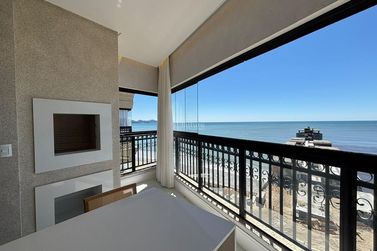 Apartamento &agrave; venda - 140m&sup2; - Meia Praia