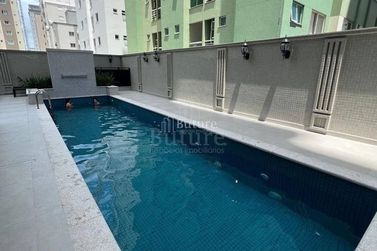 Apartamento &agrave; venda - Meia Praia